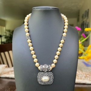 STOCKO vintage necklace, faux pearl